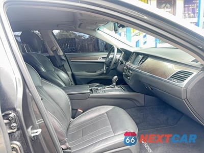 Piąte zdjęcie samochodu w środku: 2017 GENESIS G80 3.8 VIN:KMHGN4JE0HU210311 - miniatura