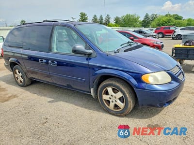 Czwarte zdjęcie samochodu z boku: 2006 DODGE GRAND CARAVAN SXT VIN:2D4GP44L86R804456 - miniatura