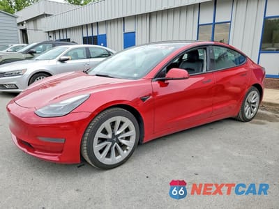 2022 TESLA MODEL 3 5YJ3E1EA7NF369470 - główne zdjęcie licytacji z USA - miniatura