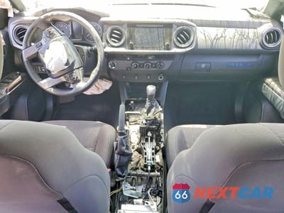Zdjęcie 8 z 13 samochodu: 2017 TOYOTA TACOMA TRD SPORT VIN:3TMAZ5CN1HM051983 - miniatura