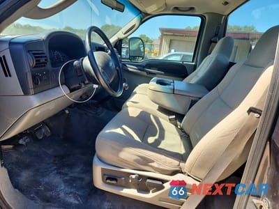Zdjęcie 8 z 13 samochodu: 2006 FORD F250 SUPER DUTY VIN:1FTSF21P46EC19473 - miniatura