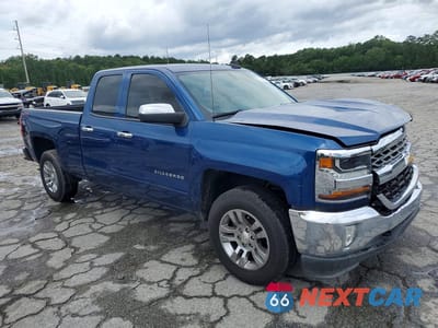 Czwarte zdjęcie samochodu z boku: 2019 CHEVROLET SILVERADO LD K1500 LT VIN:2GCVKPEC9K1201205 - miniatura