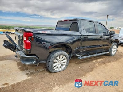 Trzecie zdjęcie samochodu z tyłu: 2023 CHEVROLET SILVERADO K1500 CUSTOM VIN:1GCPDBEK3PZ301909 - miniatura