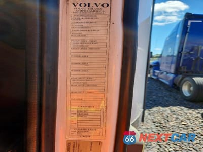 Zdjęcie 10 z 10 samochodu: 2017 VOLVO VNL SEMI TRUCK VIN:4V4N39TG2HN988220 - miniatura