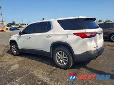 Drugie zdjęcie samochodu z przodu: 2020 CHEVROLET TRAVERSE LS VIN:1GNERFKW7LJ272843 - miniatura