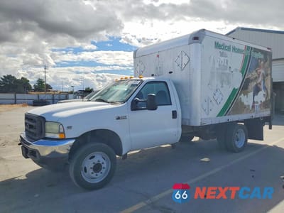 2003 FORD F550 SUPER DUTY BOX TRUCK 1FDAF56S03EB73335 - główne zdjęcie licytacji z USA - miniatura