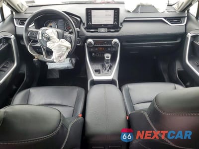 Zdjęcie 8 z 13 samochodu: 2021 TOYOTA RAV4 XLE PREMIUM VIN:2T3A1RFV7MW170009 - miniatura