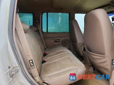 Zdjęcie 11 z 13 samochodu: 2000 FORD EXPLORER EDDIE BAUER VIN:1FMZU64P6YUB30936 - miniatura