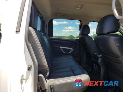 Zdjęcie 10 z 12 samochodu: 2018 NISSAN TITAN XD PRO-4X VIN:1N6BA1F48JN544656 - miniatura