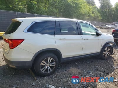 Trzecie zdjęcie samochodu z tyłu: 2017 HONDA PILOT EX VIN:5FNYF5H35HB045770 - miniatura