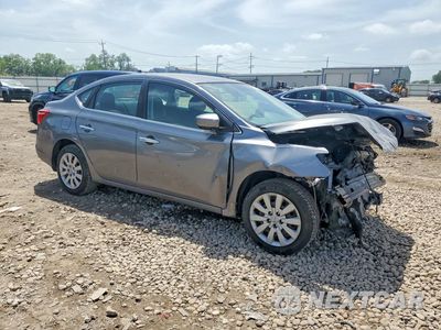 Czwarte zdjęcie samochodu z boku: 2017 NISSAN SENTRA VIN:3N1AB7AP0HY220424 - miniatura