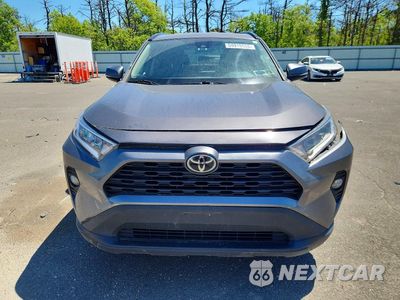 Piąte zdjęcie samochodu w środku: 2021 TOYOTA RAV4 XLE VIN:2T3W1RFV0MW160959 - miniatura