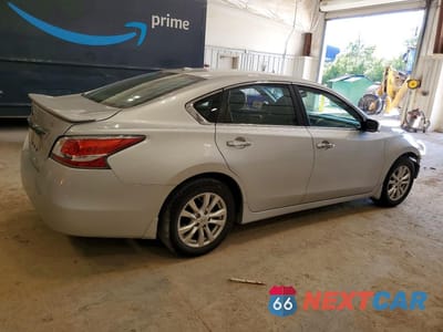 Trzecie zdjęcie samochodu z tyłu: 2015 NISSAN ALTIMA 2.5 S VIN:1N4AL3APXFC162711 - miniatura