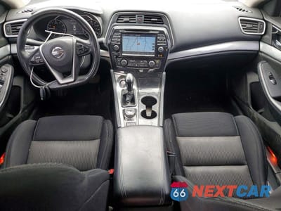 Zdjęcie 8 z 12 samochodu: 2017 NISSAN MAXIMA 3.5 S VIN:1N4AA6AP8HC375022 - miniatura