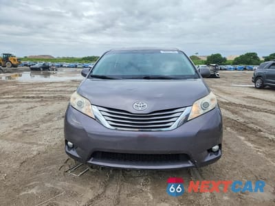 Piąte zdjęcie samochodu w środku: 2015 TOYOTA SIENNA XLE PREMIUM 8-PASSENGER VIN:5TDYK3DC7FS660027 - miniatura