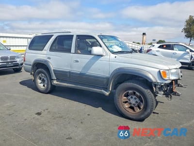 Czwarte zdjęcie samochodu z boku: 1998 TOYOTA 4RUNNER LIMITED VIN:JT3HN87R7W0137392 - miniatura