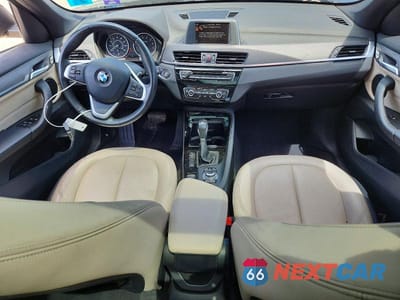 Zdjęcie 8 z 13 samochodu: 2016 BMW X1 XDRIVE28I VIN:WBXHT3C3XG5E50209 - miniatura