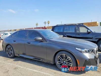 Czwarte zdjęcie samochodu z boku: 2024 BMW 540 XI VIN:WBA63FJ00RCR13224 - miniatura