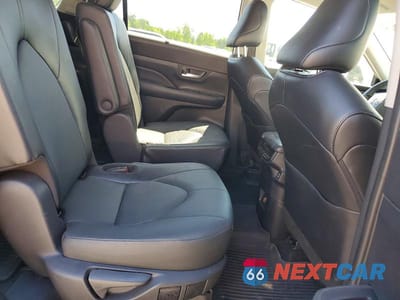 Zdjęcie 11 z 13 samochodu: 2024 TOYOTA GRAND HIGHLANDER XLE VIN:5TDAAAB51RS033809 - miniatura