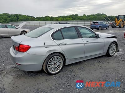 Trzecie zdjęcie samochodu z tyłu: 2013 BMW 328 I VIN:WBA3A5C55DF359617 - miniatura