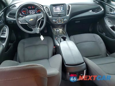 Zdjęcie 8 z 12 samochodu: 2017 CHEVROLET MALIBU LT VIN:1G1ZE5ST8HF274920 - miniatura