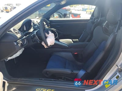 Zdjęcie 7 z 12 samochodu: 2024 PORSCHE CAYMAN GT4 RS VIN:WP0AE2A89RK274577 - miniatura