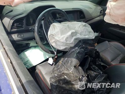 Zdjęcie 8 z 12 samochodu: 2020 HYUNDAI ELANTRA SPORT VIN:KMHD04LB2LU944882 - miniatura