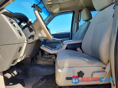 Zdjęcie 7 z 13 samochodu: 2014 FORD EXPEDITION VIN:1FMJU1G56EEF26901 - miniatura