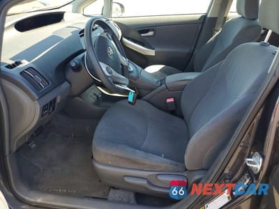 Zdjęcie 7 z 12 samochodu: 2011 TOYOTA PRIUS TWO VIN:JTDKN3DU2B1364734 - miniatura