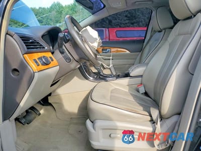 Zdjęcie 7 z 12 samochodu: 2013 LINCOLN MKX VIN:2LMDJ6JK9DBL14395 - miniatura