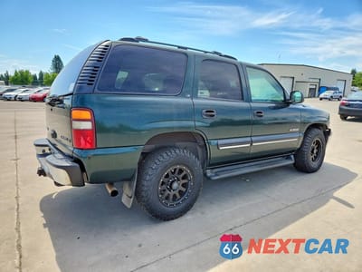 Trzecie zdjęcie samochodu z tyłu: 2001 CHEVROLET TAHOE K1500 VIN:1GNEK13T61J248896 - miniatura