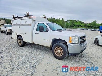 Czwarte zdjęcie samochodu z boku: 2014 CHEVROLET SILVERADO C1500 HEAVY DUTY VIN:1GB3KZCG5EF123256 - miniatura