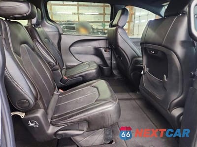 Zdjęcie 11 z 14 samochodu: 2025 CHRYSLER PACIFICA SELECT VIN:2C4RC1BG2SR612420 - miniatura