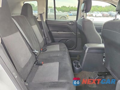 Zdjęcie 11 z 13 samochodu: 2014 JEEP COMPASS SPORT VIN:1C4NJDBB3ED879552 - miniatura