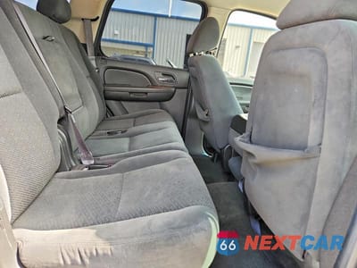Zdjęcie 11 z 13 samochodu: 2007 GMC YUKON VIN:1GKFC13067R237640 - miniatura