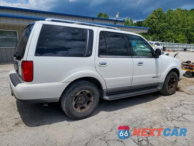 Trzecie zdjęcie samochodu z tyłu: 2001 LINCOLN NAVIGATOR VIN:5LMFU28R21LJ20243 - miniatura