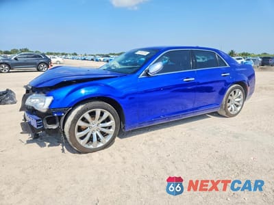 2018 CHRYSLER 300 LIMITED 2C3CCAEG2JH263995 - główne zdjęcie licytacji z USA - miniatura