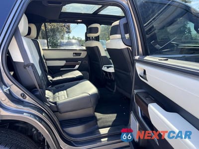 Zdjęcie 6 z 11 samochodu: 2023 TOYOTA SEQUOIA CAPSTONE VIN:7SVAAAAA8PX002228 - miniatura