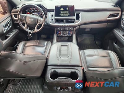 Zdjęcie 8 z 13 samochodu: 2021 CHEVROLET SUBURBAN C1500 RST VIN:1GNSCEKD4MR458971 - miniatura