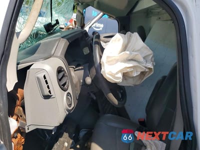 Zdjęcie 7 z 13 samochodu: 2018 FORD ECONOLINE E350 SUPER DUTY CUTAWAY VAN VIN:1FDWE3F61JDC38311 - miniatura