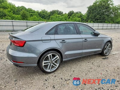 Trzecie zdjęcie samochodu z tyłu: 2018 AUDI A3 PREMIUM VIN:WAUAUGFF4J1031242 - miniatura