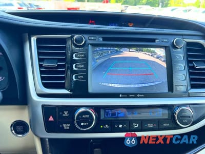 Zdjęcie 13 z 13 samochodu: 2018 TOYOTA HIGHLANDER XLE VIN:5TDJZRFH6JS558378 - miniatura