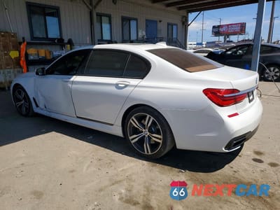 Drugie zdjęcie samochodu z przodu: 2016 BMW 740 I VIN:WBA7E2C51GG547344 - miniatura