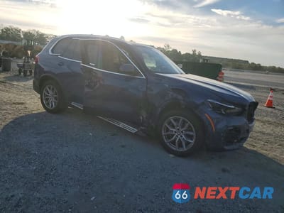 Czwarte zdjęcie samochodu z boku: 2021 BMW X5 XDRIVE40I VIN:5UXCR6C02M9H40153 - miniatura