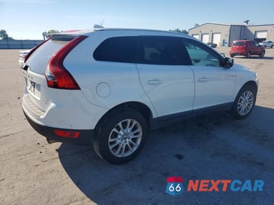 Trzecie zdjęcie samochodu z tyłu: 2010 VOLVO XC60 T6 VIN:YV4992DZ7A2065903 - miniatura