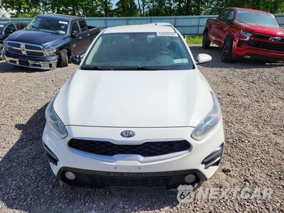 Piąte zdjęcie samochodu w środku: 2019 KIA FORTE LXS VIN:3KPF24AD4KE103543 - miniatura