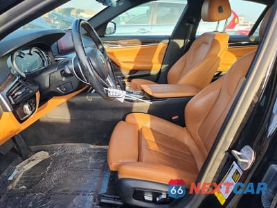 Zdjęcie 7 z 12 samochodu: 2019 BMW 540 I VIN:WBAJE5C55KWA98646 - miniatura