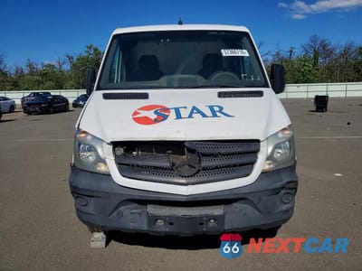 Piąte zdjęcie samochodu w środku: 2017 MERCEDES-BENZ SPRINTER 2500 VIN:WD3PE7CD1HP501564 - miniatura