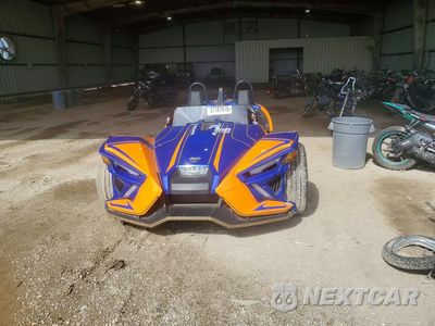 Drugie zdjęcie samochodu z przodu: 2021 POLARIS SLINGSHOT R VIN:57XAARHB9M8145578 - miniatura