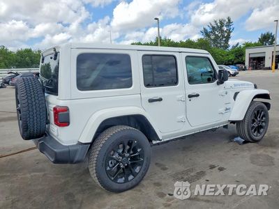 Trzecie zdjęcie samochodu z tyłu: 2024 JEEP WRANGLER SAHARA 4XE VIN:1C4RJXP67RW270764 - miniatura